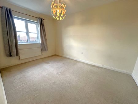 4 bedroom house to rent Eugene Way, Eastbourne, East Sussex, BN23 - Photo 3