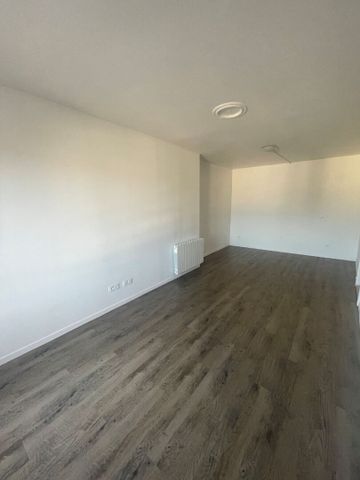 Location Appartement 2 pièces 35m² - Photo 5