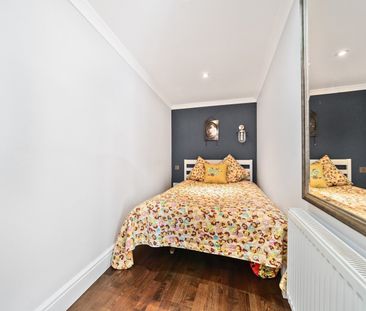 Flat to rent - Brome Road, London, SE9 - Photo 3