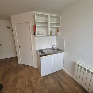 Studio to rent - Photo 2