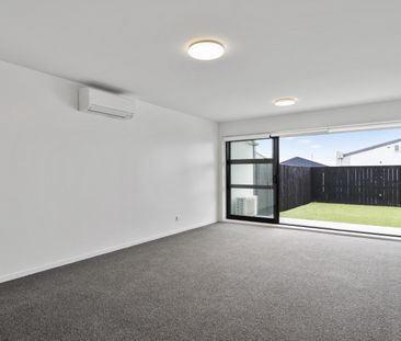 Make yourself at Home – 4045 Great North Road - Photo 2