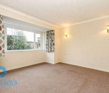 Moorsholm Drive, Wollaton, NG8 - Photo 3