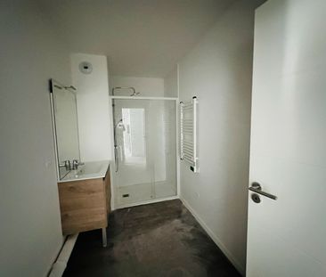 Location Appartement 1 pièce 32m² - Photo 3