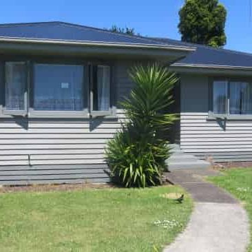 Family Home - Great Location - Photo 4