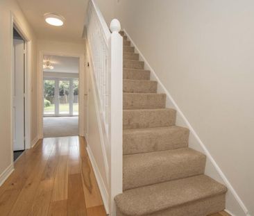 4 bedroom townhouse to rent - Photo 2