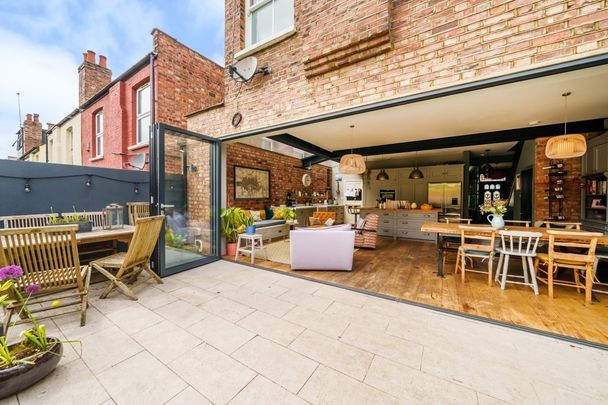 4 bedroom house to rent - Photo 1