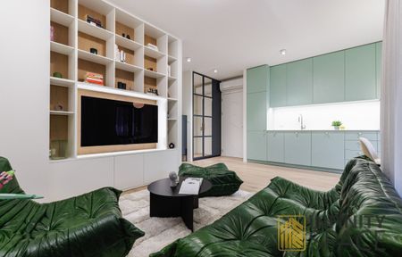 Warszawa, Wola, Wola Mirów, Krochmalna - Photo 2