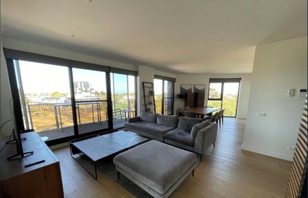 Elevated Living in the Heart of Essendon - Photo 3