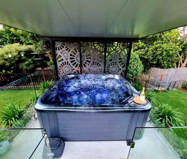 Leafy Family Home with Entertainer's Oasis! - Photo 2