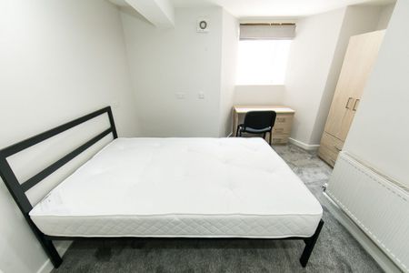 Ashville Terrace, Leeds - Photo 5
