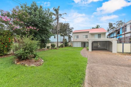 Home For Rent - Photo 4