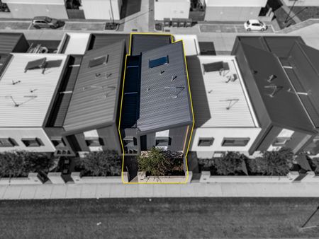 Stylish Slattery - Photo 2