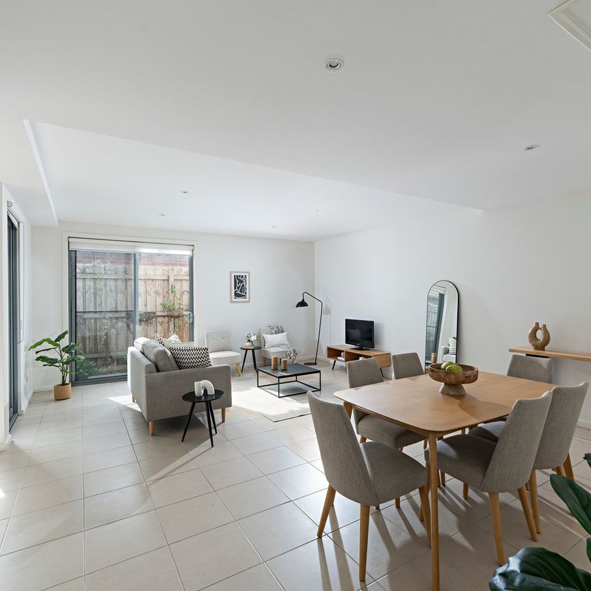 2/170 Princess Street, Kew VIC 3101 - Photo 1