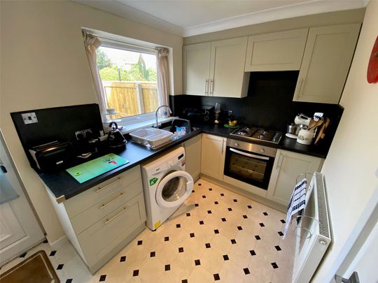 2 bedroom terraced house to rent - Photo 1