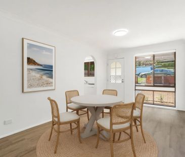 Updated townhouse in the heart of Wollongong - Photo 6