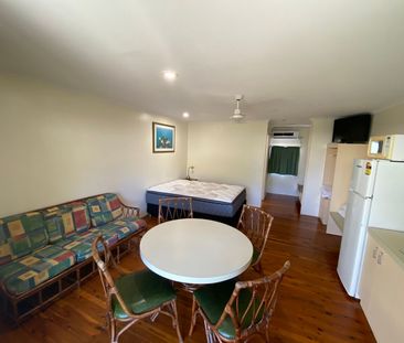 FURNISHED & SELF CONTAINED UNIT - Photo 1