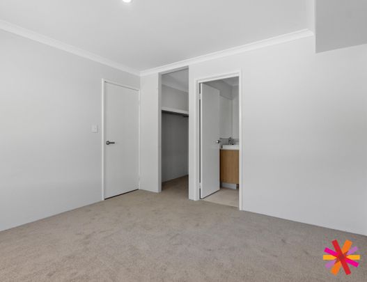 MODERN 4X2 HOME FOR RENT IN UPPER SWAN - Photo 1