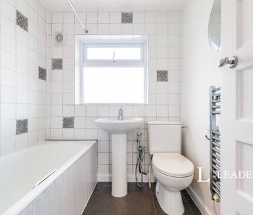 3 bedroom semi-detached house to rent - Photo 1