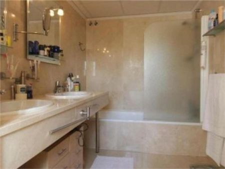 5 room luxury Villa for rent in Marbella, Andalusia - Photo 5