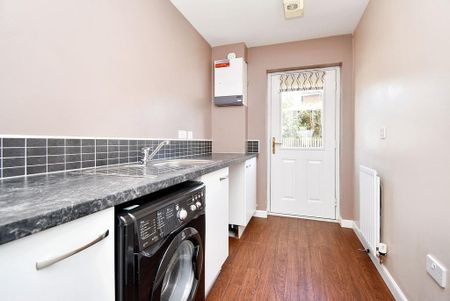 4 bedroom terraced house to rent - Photo 3