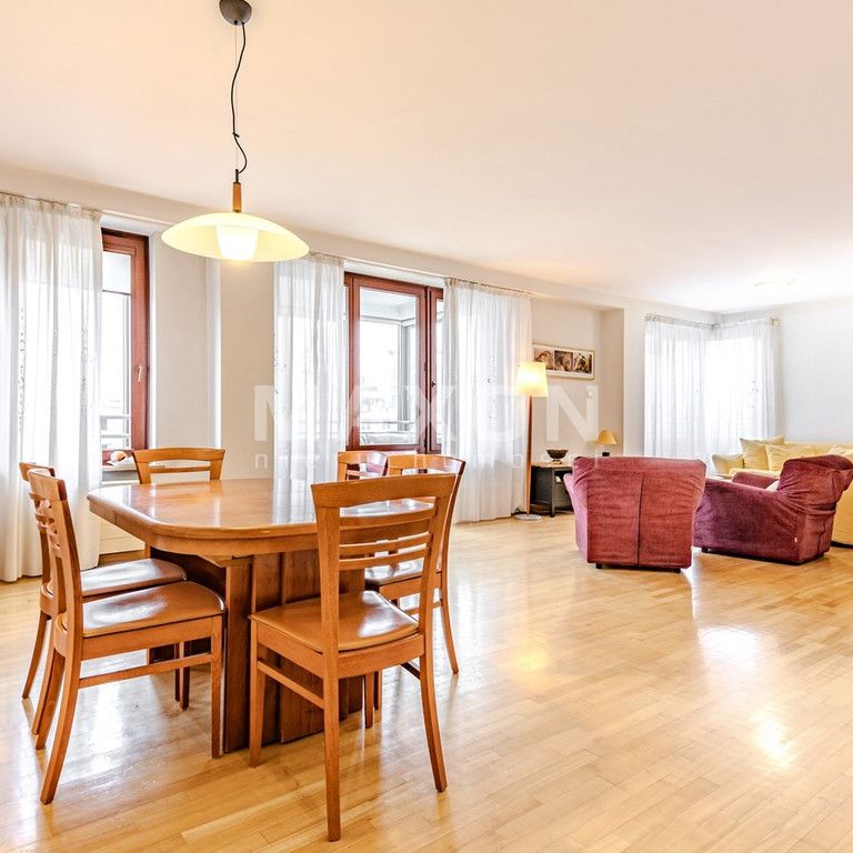 Warszawa, Wola, al. Aleja Jana Pawła II - Photo 1