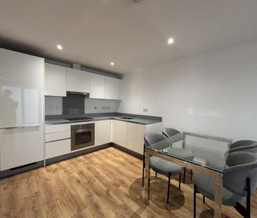 2 bedroom apartment to rent - Photo 2