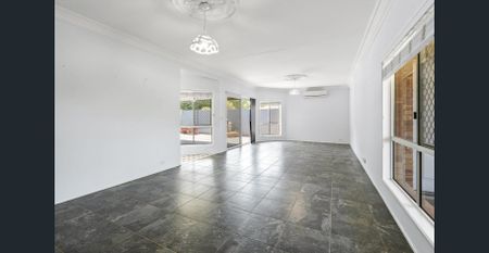 Spacious Family Home in Quiet Street - Photo 4