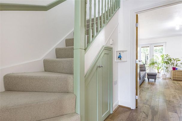 4 bedroom semi-detached house to rent - Photo 1