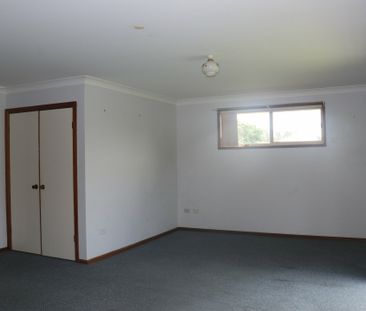 A Well Positioned Unit Offering Everyday Practicality - Photo 3