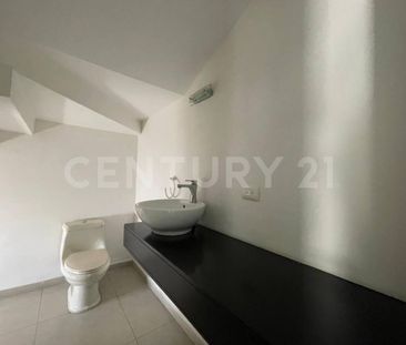 Casa en Renta - Privada a una cuadra de Camino Real - Zavaleta Sta ... - Foto 6