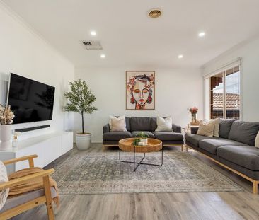 Comfortable Family Home in a Convenient Meadow Heights Location - Photo 3