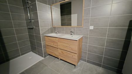 Location Appartement 3 pièces 67m² BAYONNE 64100 - Photo 5