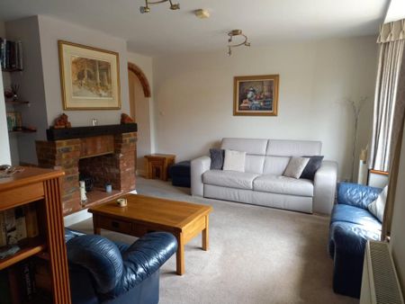 2 bedroom terraced house to rent - Photo 4