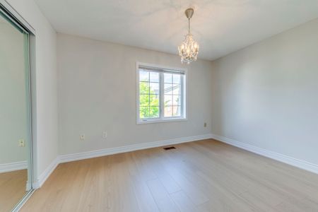 For Lease - 4991 Rathkeale Road Unit# 14, Mississauga, Ontario - Photo 2