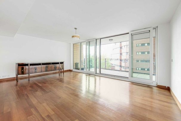 St. Johns Wood Road, St Johns Wood, NW8 - Photo 1