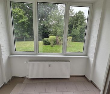 Gemütliche 2-Zimmer-Wohnung mit Loggia und Einbauküche in Chemnitz-... - Photo 6