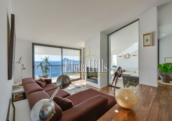 Large reformed apartment with magnificent sea views in front of the Mascarat Beach, Altea, Alicante