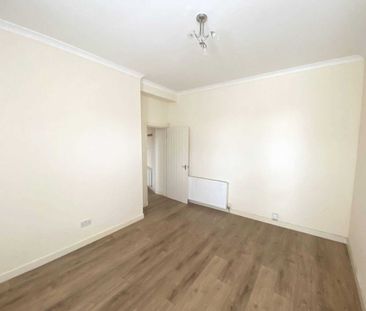Price £630 pcm - Available 13/06/2025 - Unfurnished - Photo 2