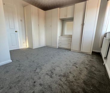 2 bedroom semi-detached house to rent - Photo 5