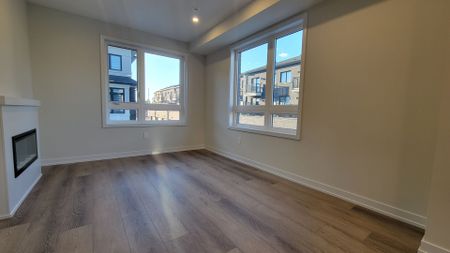 For Lease - 2 Chapple Lane, Richmond Hill, Ontario - Photo 4