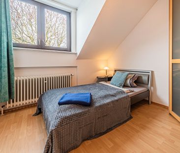 City-Residence: Hübsche 2-Zimmer-Wohnung mit Lift im 5. OG. - Photo 2