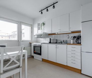 Katarina Bangata 80 - Photo 1