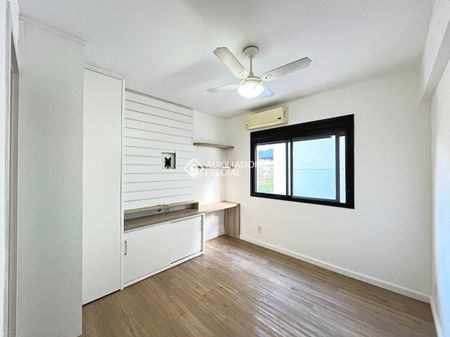 Apartamento com 3 quartos e 73m² para alugar em Tristeza, Porto Alegre. - Foto 3