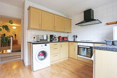 2 bedroom flat to rent - Photo 5
