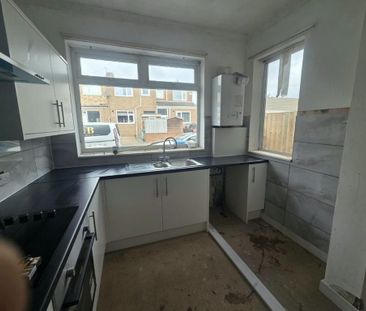 2 bedroom terraced house to rent - Photo 5