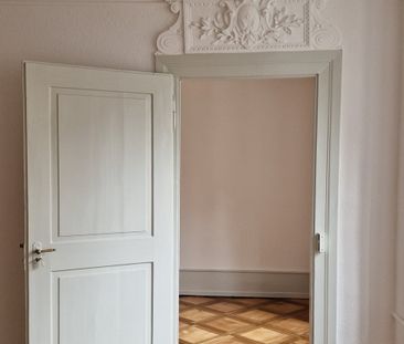 teilsaniertes Altstadtbijou / 2. Stock mit Lift - Photo 5