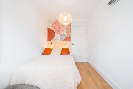 Carrer Juan Mercader, Valencia, Valencian Community 46011 - Photo 2