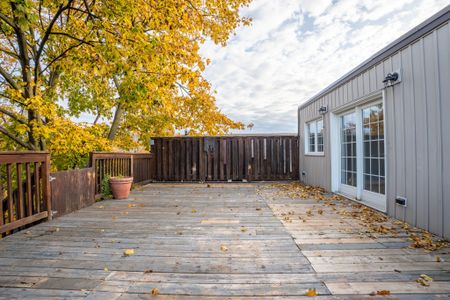 For Lease - 165 Highbourne Road Unit# Upper Level, Toronto, Ontario - Photo 2