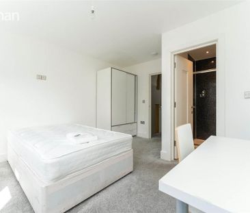 4 bedroom terraced house to rent - Photo 5