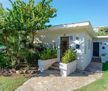 Alquiler de casa rural en Calle Obispo Herrera Oria - Photo 4